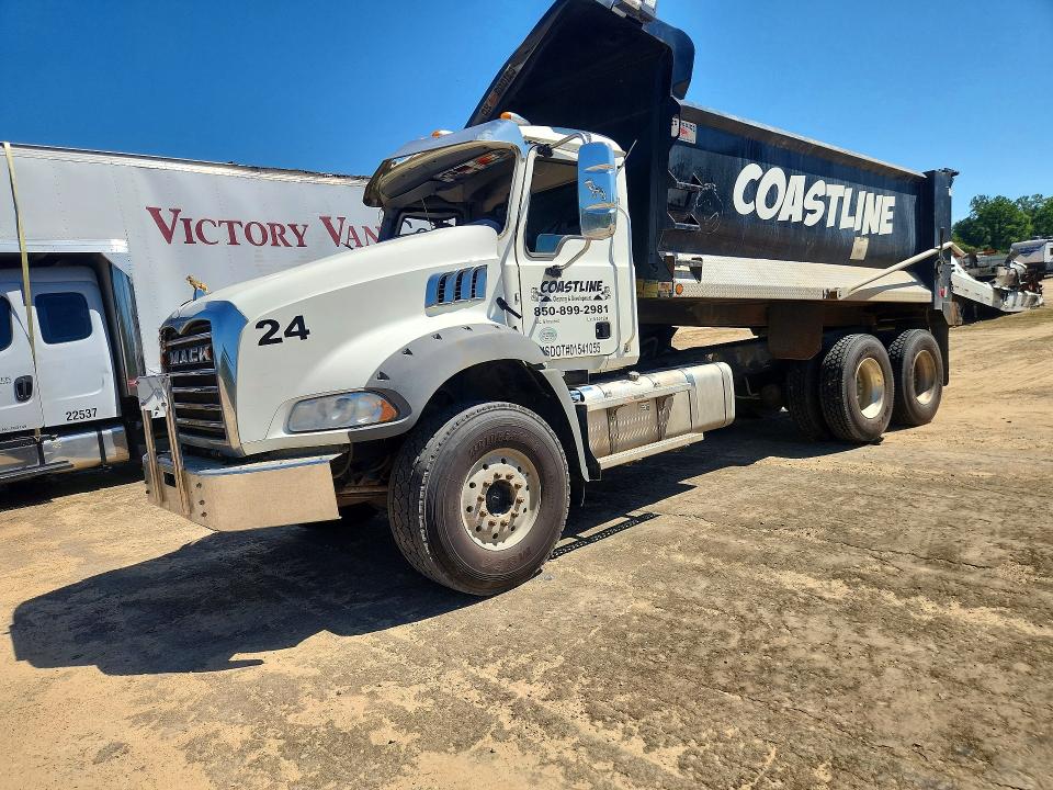 Продаж на аукціоні авто 2023 Mack Granite, vin: 1M2GR2GC4PM033503, номер лоту: 67260186