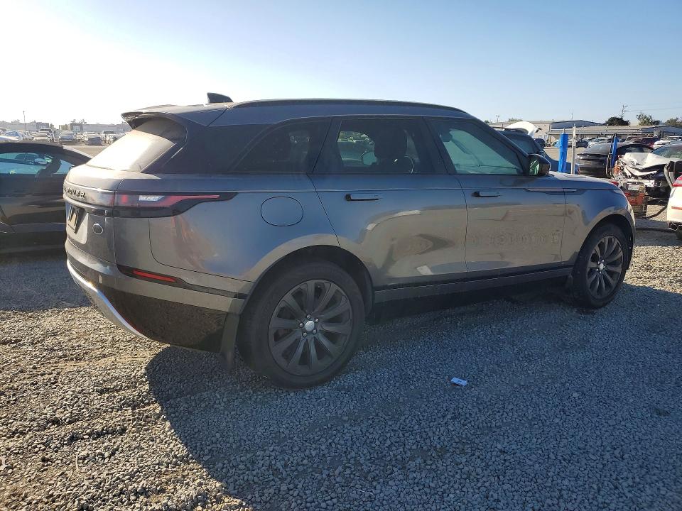 69562666 :رقم المزاد ، SALYL2RX5JA736703 vin ، 2018 Land Rover Range Rover Velar مزاد بيع