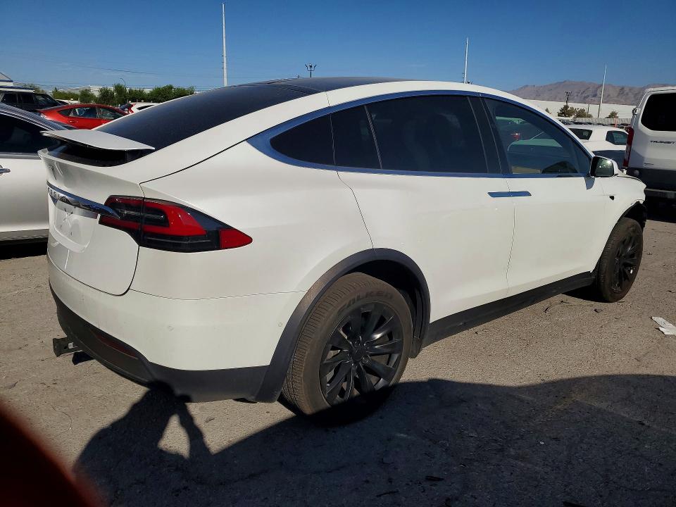 2019 Tesla Model X მანქანა იყიდება აუქციონზე, vin: 5YJXCBE24KF193172, აუქციონის ნომერი: 68985806
