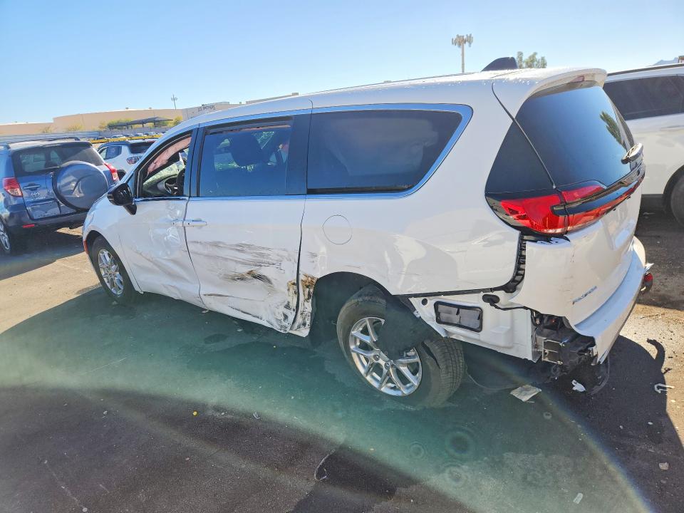 Продажа на аукционе авто 2027 Chrysler Pacifica, vin: 2C4RC1BG4VR595205, номер лота: 67286176