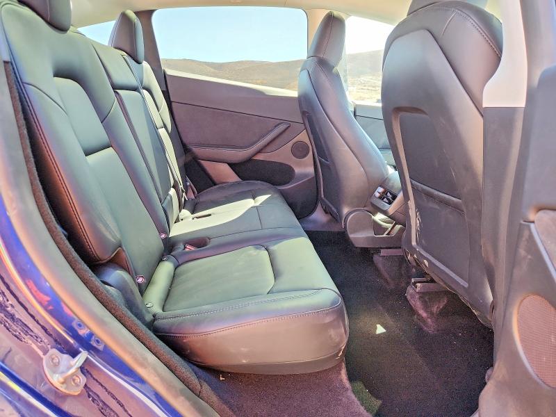 67924446 :رقم المزاد ، 7SAYGDEDXSF232565 vin ، 2025 Tesla Model Y مزاد بيع