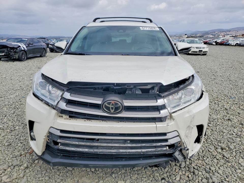 2017 Toyota Highlander მანქანა იყიდება აუქციონზე, vin: 5TDKZRFH3HS512375, აუქციონის ნომერი: 67715656