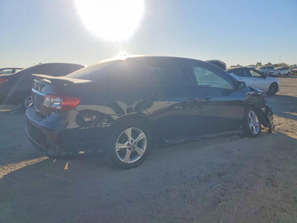 2011 Toyota Corolla მანქანა იყიდება აუქციონზე, vin: 2T1BU4EE2BC609186, აუქციონის ნომერი: 70857466