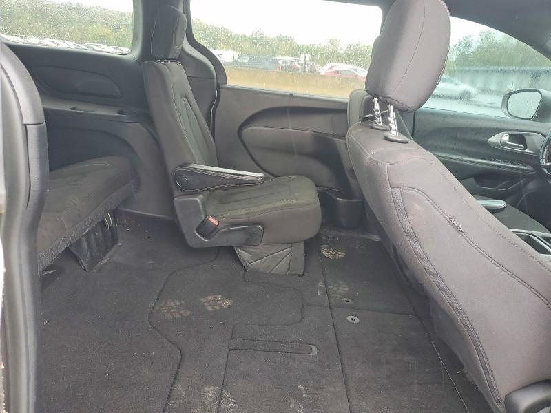 70831916 :رقم المزاد ، 2C4RC1FG3JR237193 vin ، 2018 Chrysler Pacifica مزاد بيع