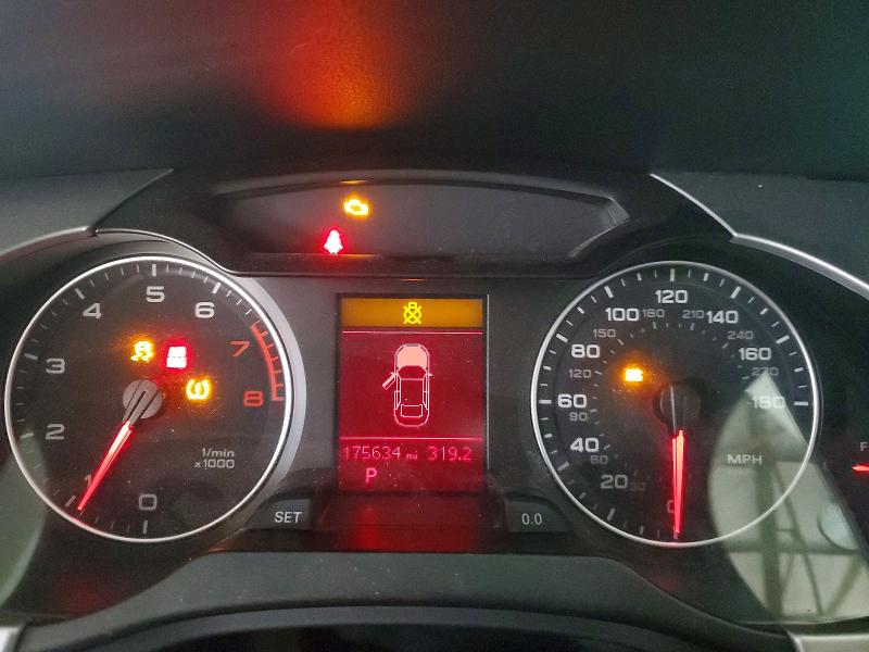 70211236 :رقم المزاد ، WAUBFAFL7BN040755 vin ، 2011 Audi A4 مزاد بيع