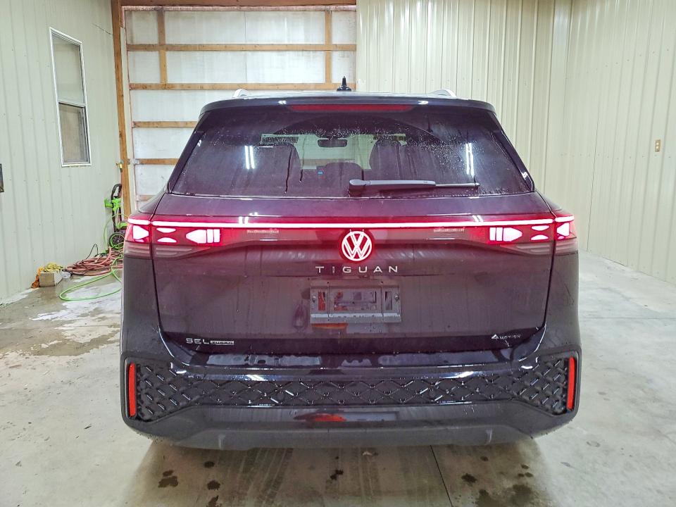 Продажа на аукционе авто 2026 Volkswagen Tiguan, vin: 3VVUW7RM4TM055990, номер лота: 68379026