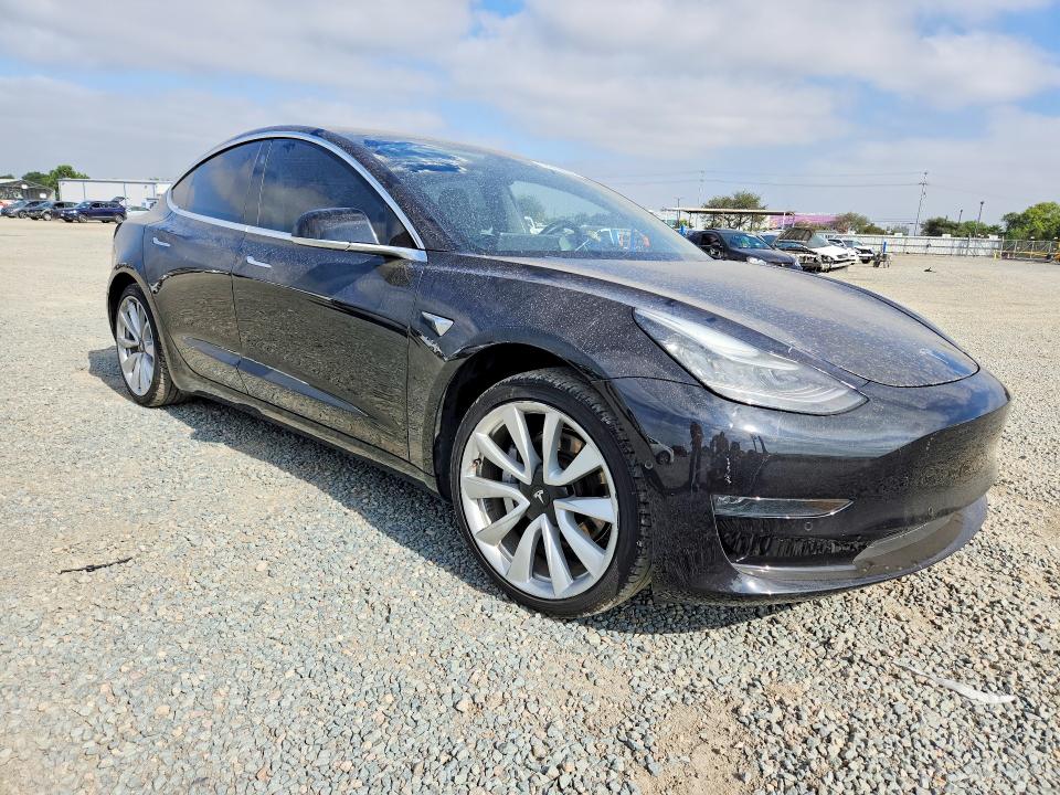 Продаж на аукціоні авто 2018 Tesla Model 3, vin: 5YJ3E1EA8JF071214, номер лоту: 68969666
