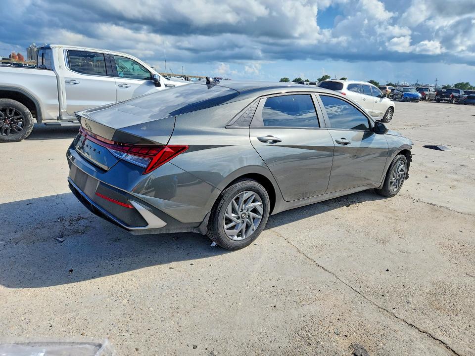 67616386 :رقم المزاد ، KMHLM4DJ6RU113464 vin ، 2024 Hyundai Elantra مزاد بيع