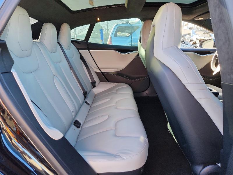 2015 Tesla Model S მანქანა იყიდება აუქციონზე, vin: 5YJSA1E22FF116431, აუქციონის ნომერი: 67470486