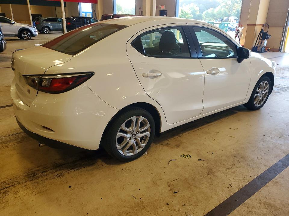 2017 Toyota Yaris Ia მანქანა იყიდება აუქციონზე, vin: 3MYDLBYV3HY163717, აუქციონის ნომერი: 70849856