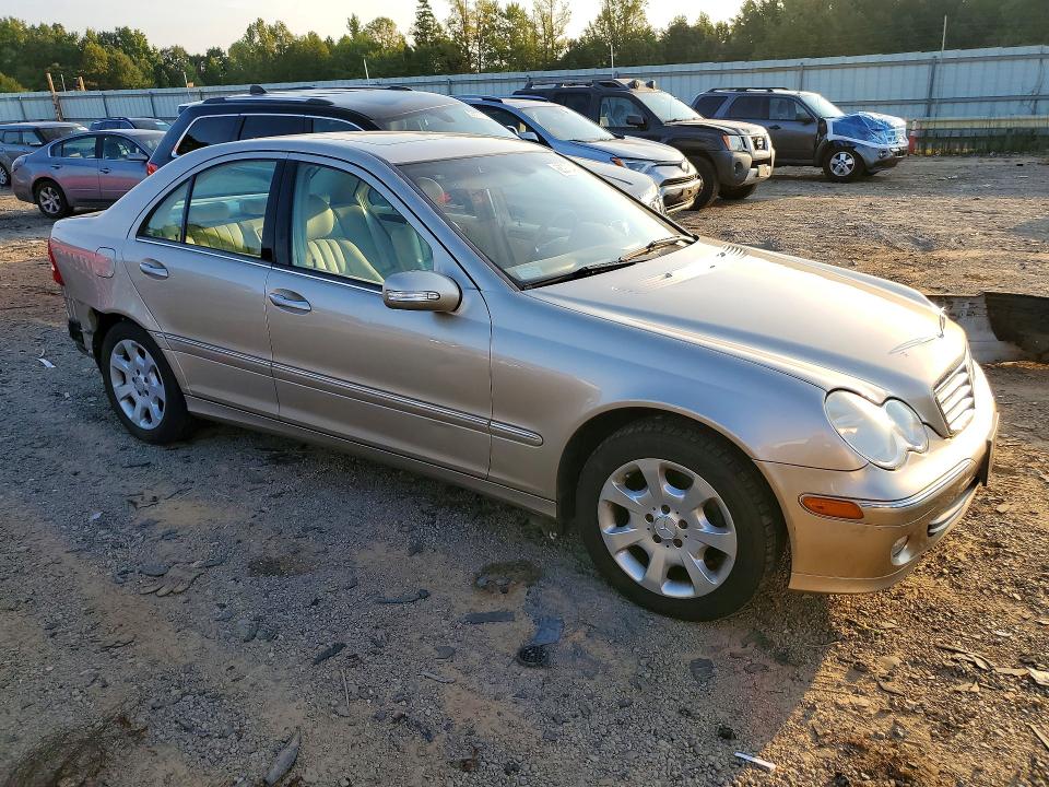 2005 Mercedes-benz C მანქანა იყიდება აუქციონზე, vin: WDBRF81J85F658471, აუქციონის ნომერი: 68270486