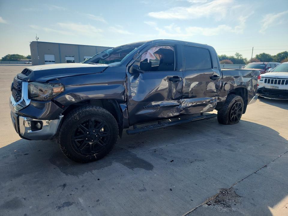 Aukcja sprzedaży 2018 Toyota Tundra, vin: 5TFDW5F19JX743066, numer aukcji: 69330706