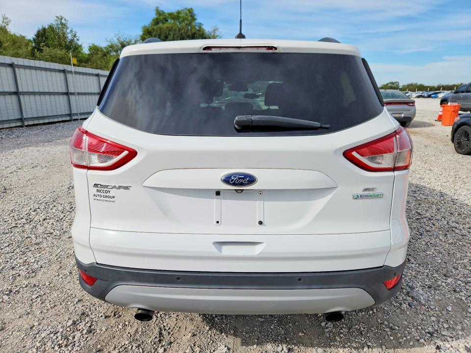 2015 Ford Escape მანქანა იყიდება აუქციონზე, vin: 1FMCU0GX9FUA39557, აუქციონის ნომერი: 70306196