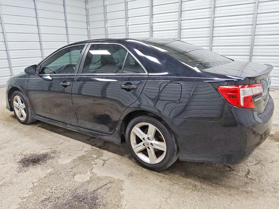 66810066 :رقم المزاد ، 4T1BF1FKXEU467735 vin ، 2014 Toyota Camry مزاد بيع