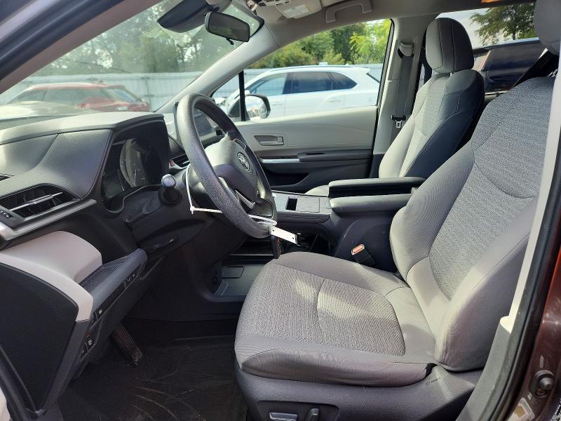 67635716 :رقم المزاد ، 5TDKRKEC2MS057042 vin ، 2021 Toyota Sienna مزاد بيع