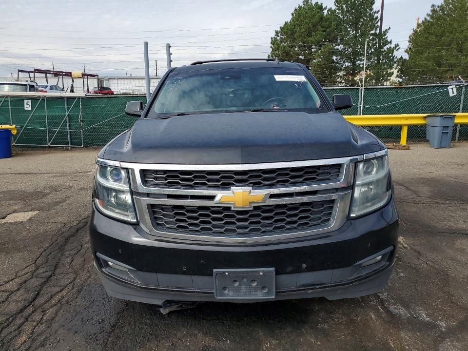 70554776 :رقم المزاد ، 1GNSKJKC7FR147203 vin ، 2015 Chevrolet Suburban مزاد بيع
