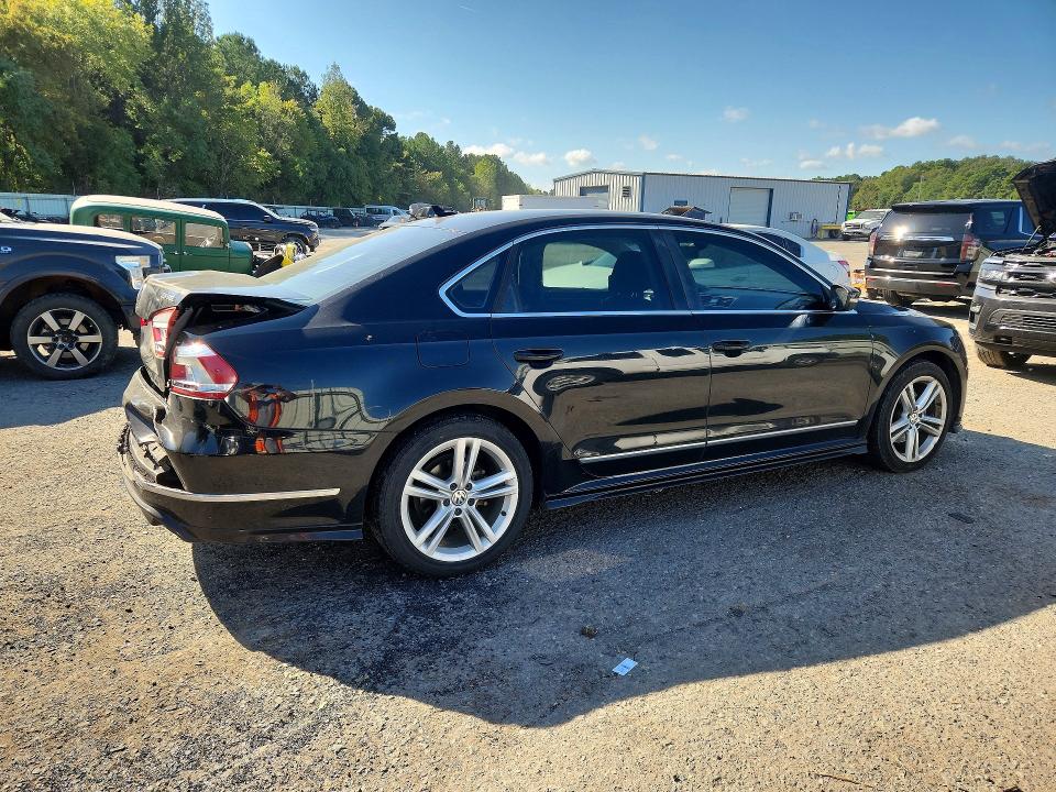 68974526 :رقم المزاد ، 1VWCM7A38DC078238 vin ، 2013 Volkswagen Passat مزاد بيع