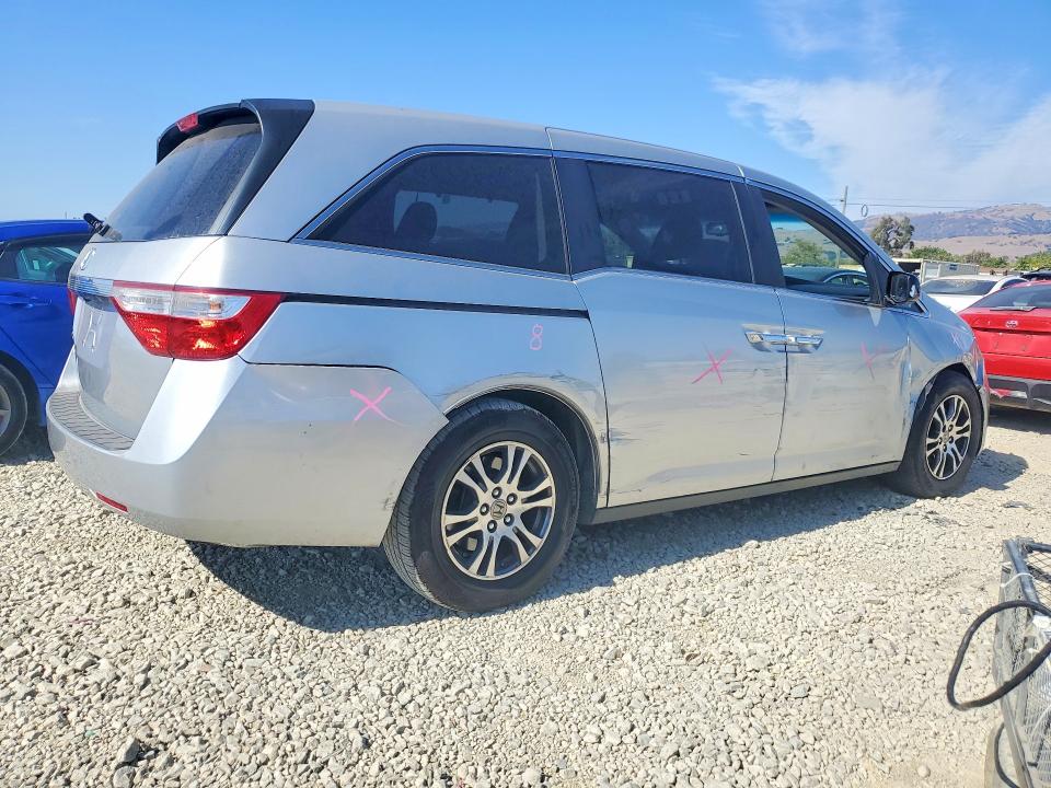 67407146 :رقم المزاد ، 5FNRL5H65BB056802 vin ، 2011 Honda Odyssey مزاد بيع