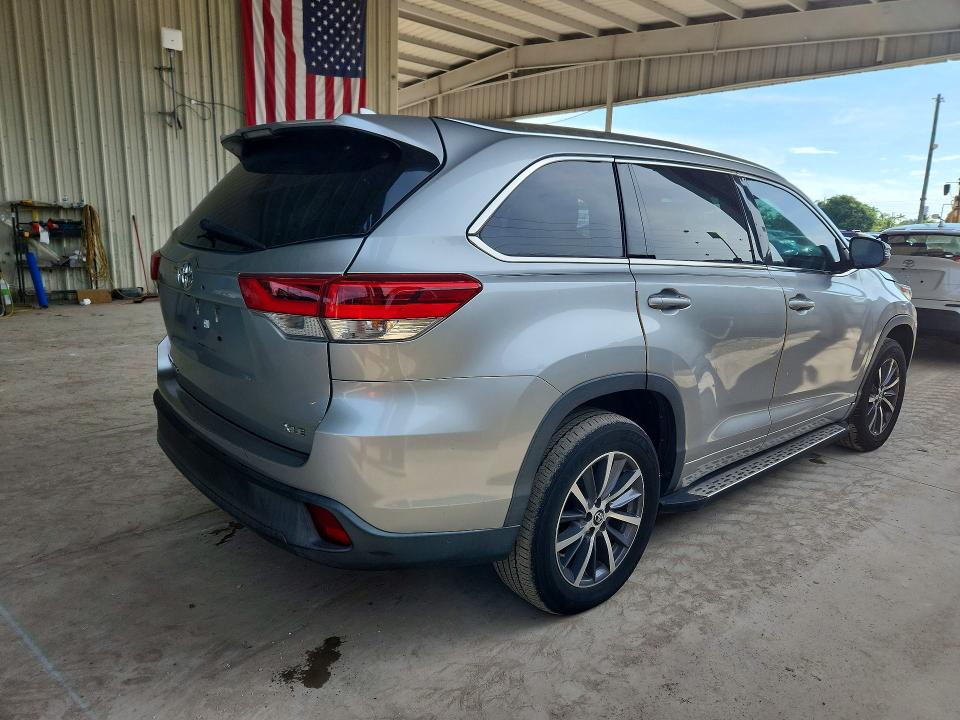 Aukcja sprzedaży 2017 Toyota Highlander, vin: 5TDKZRFH8HS516910, numer aukcji: 67538416