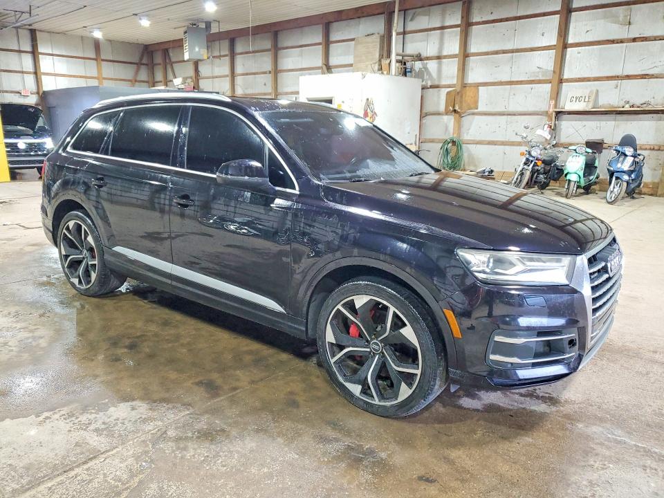 Продажа на аукционе авто 2017 Audi Q7, vin: WA1AAAF76HD005567, номер лота: 69418436