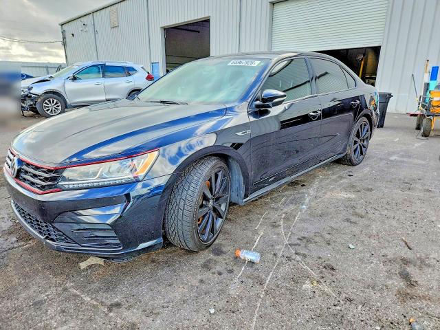 65967926 :رقم المزاد ، 1VWJM7A34JC050830 vin ، 2018 Volkswagen Passat مزاد بيع