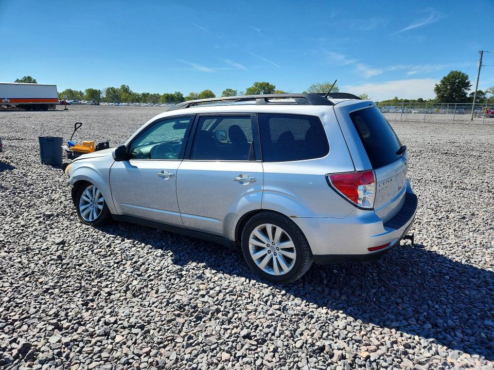 70656976 :رقم المزاد ، JF2SHBDC1BH732810 vin ، 2011 Subaru Forester مزاد بيع