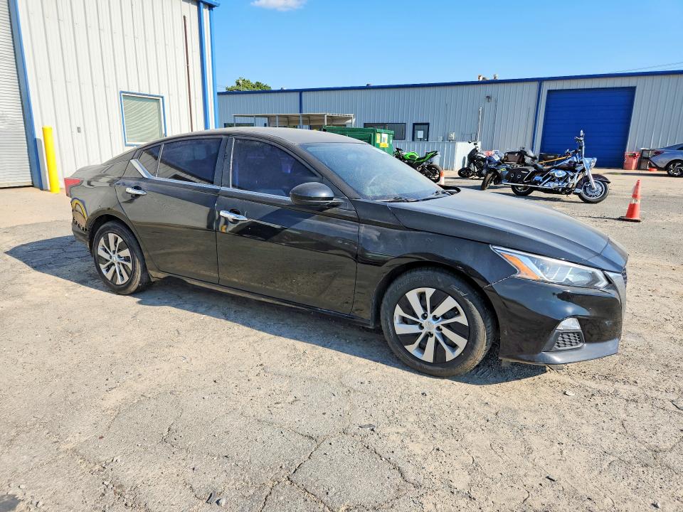2020 Nissan Altima მანქანა იყიდება აუქციონზე, vin: 1N4BL4BV7LC142175, აუქციონის ნომერი: 69374746