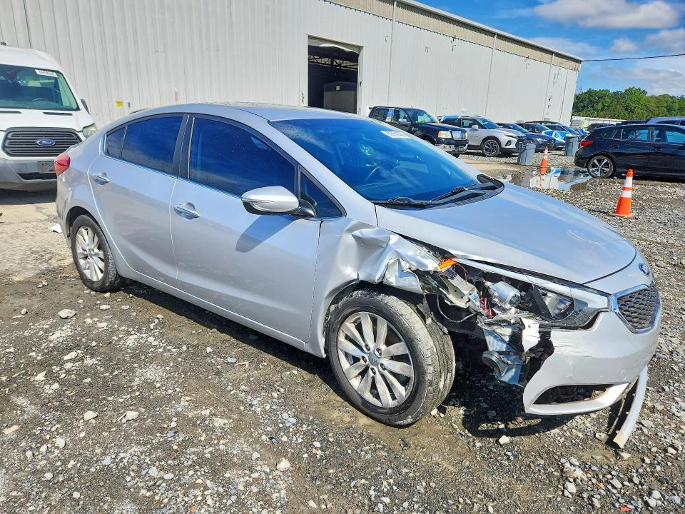 69751426 :رقم المزاد ، KNAFX4A85F5335135 vin ، 2015 Kia Forte مزاد بيع