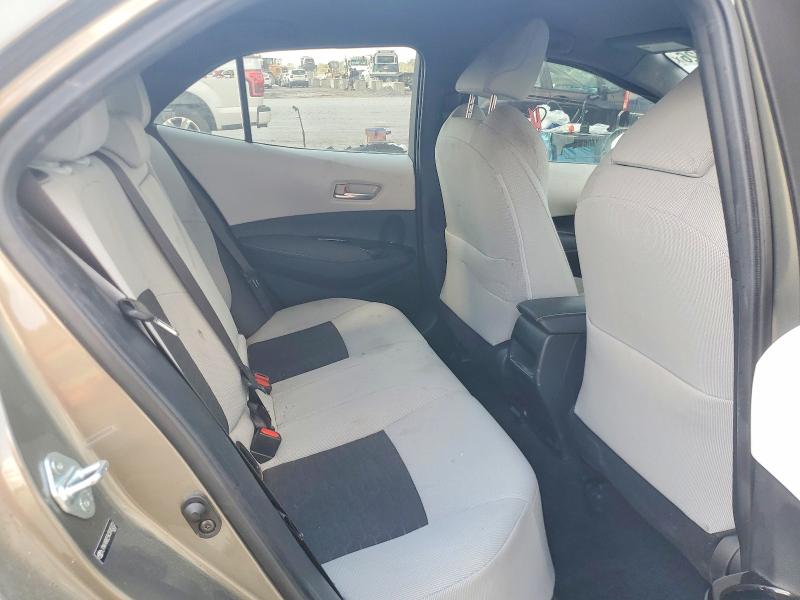 68433826 :رقم المزاد ، JTNK4RBE5K3045202         vin ، 2019 Toyota Corolla Hatchback مزاد بيع