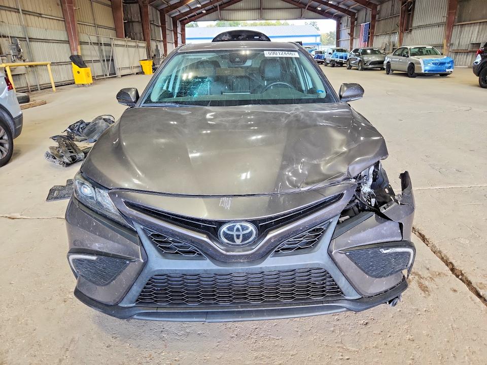 Aukcja sprzedaży 2022 Toyota Camry, vin: 4T1G11AK8NU676368, numer aukcji: 69012446