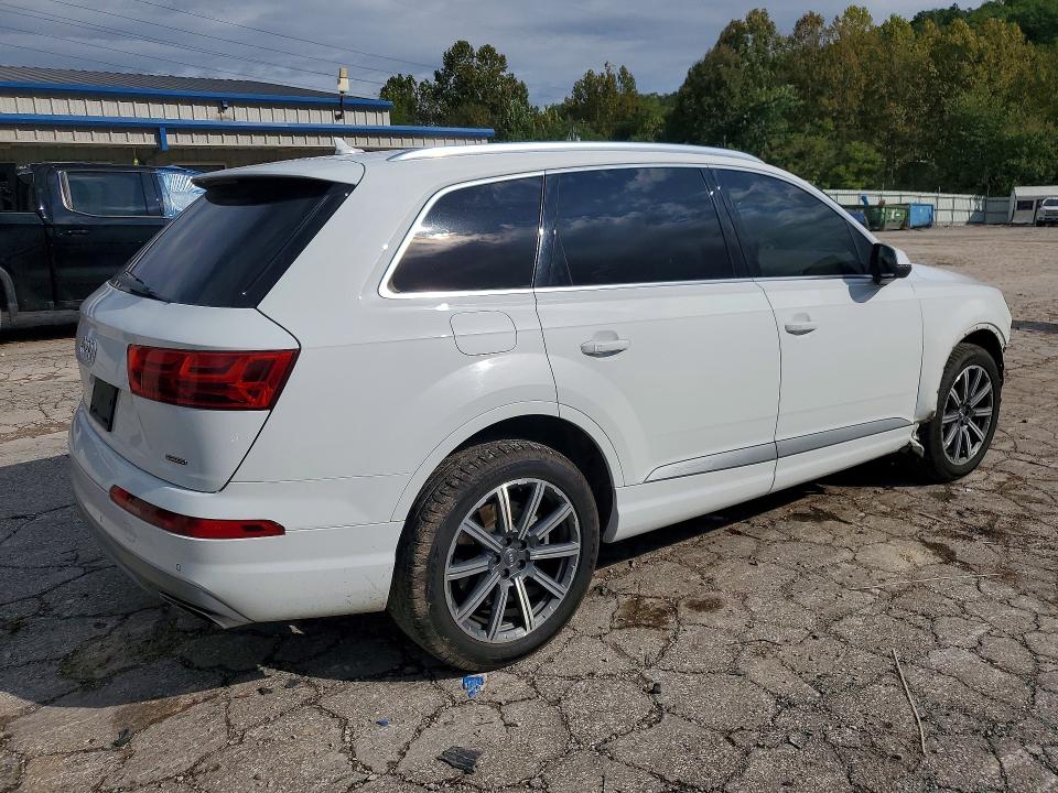 69412626 :رقم المزاد ، WA1LHAF78JD039732 vin ، 2018 Audi Q7 مزاد بيع