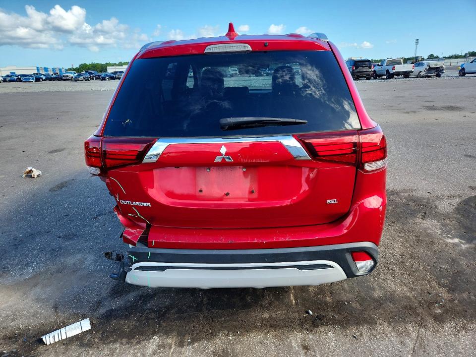 68561536 :رقم المزاد ، JA4AD3A3XLZ032645 vin ، 2020 Mitsubishi Outlander مزاد بيع