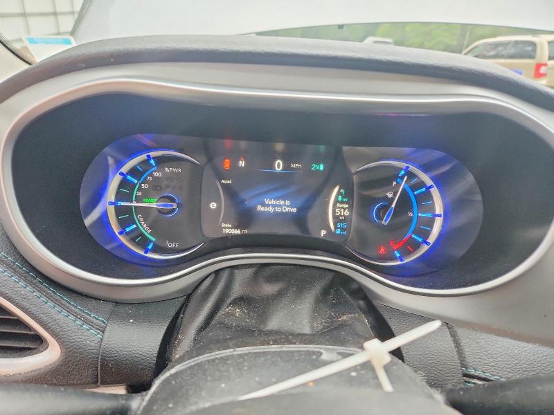 70026586 :رقم المزاد ، 2C4RC1N71JR144867 vin ، 2018 Chrysler Pacifica مزاد بيع