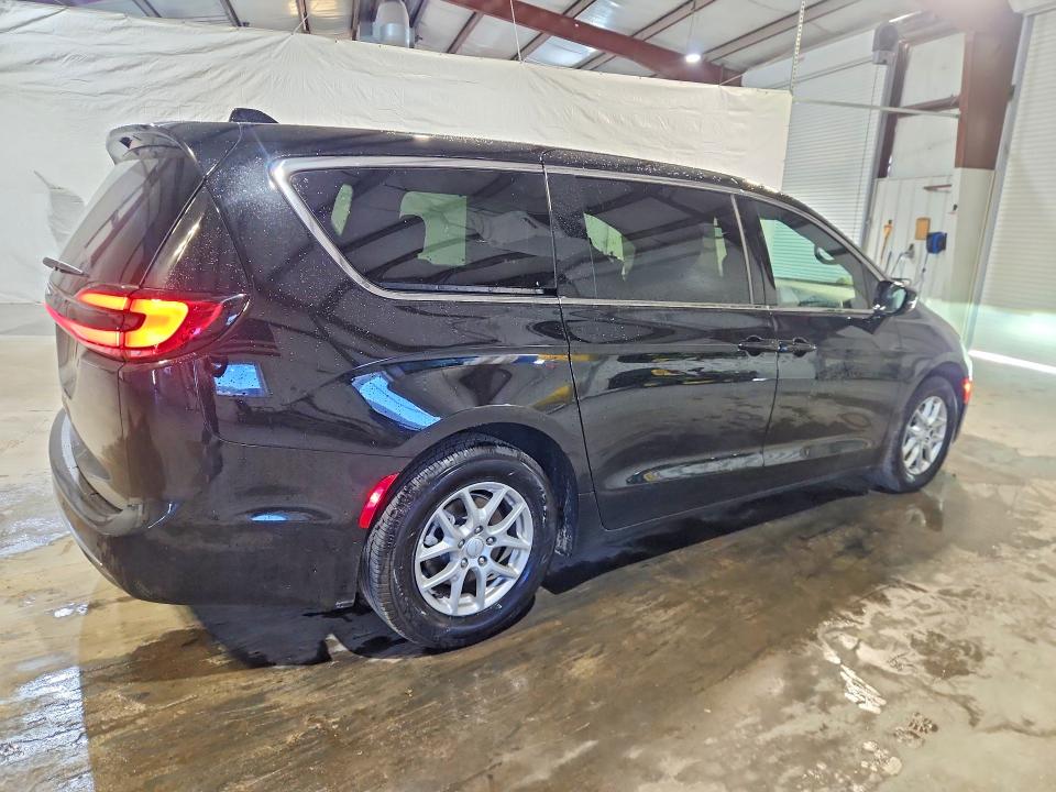 Aukcja sprzedaży 2027 Chrysler Pacifica, vin: 2C4RC1BG2VR553681, numer aukcji: 68270266