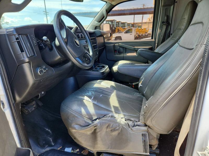 67667886 :رقم المزاد ، 1GCWGBFF4G1128064 vin ، 2016 Chevrolet Express G2500 مزاد بيع