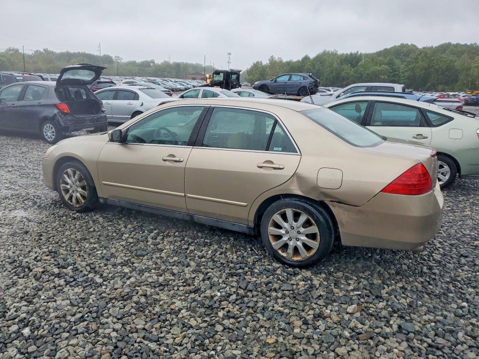 2006 Honda Accord მანქანა იყიდება აუქციონზე, vin: 1HGCM66386A041020, აუქციონის ნომერი: 70164116