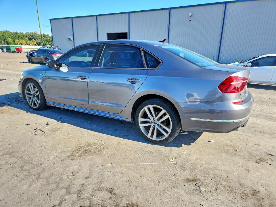 67899316 :رقم المزاد ، 1VWAA7A37JC001761 vin ، 2018 Volkswagen Passat مزاد بيع