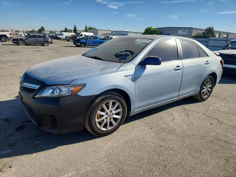 68081946 :رقم المزاد ، 4T1BB3EK8BU137421 vin ، 2011 Toyota Camry مزاد بيع