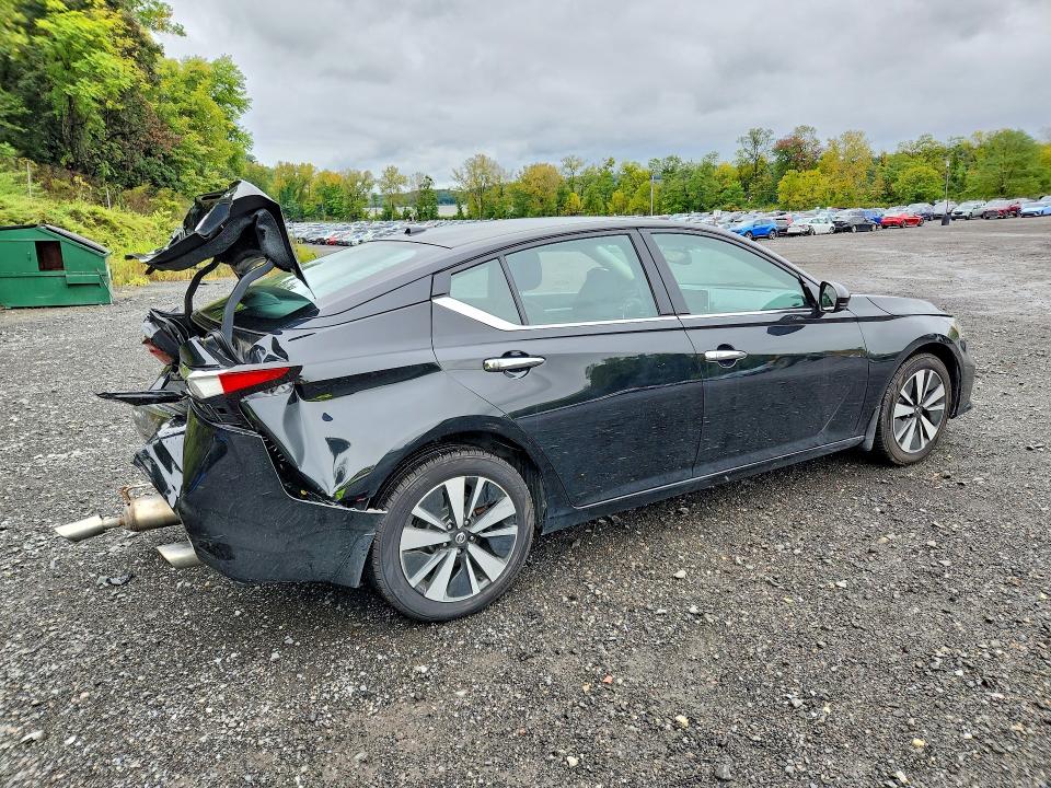 2020 Nissan Altima მანქანა იყიდება აუქციონზე, vin: 1N4BL4DW3LC143328, აუქციონის ნომერი: 70809626