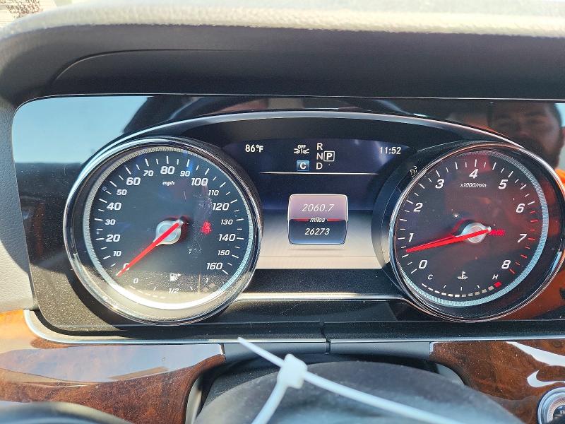 67977786 :رقم المزاد ، WDDZF4KB2KA555983 vin ، 2019 Mercedes-benz E مزاد بيع