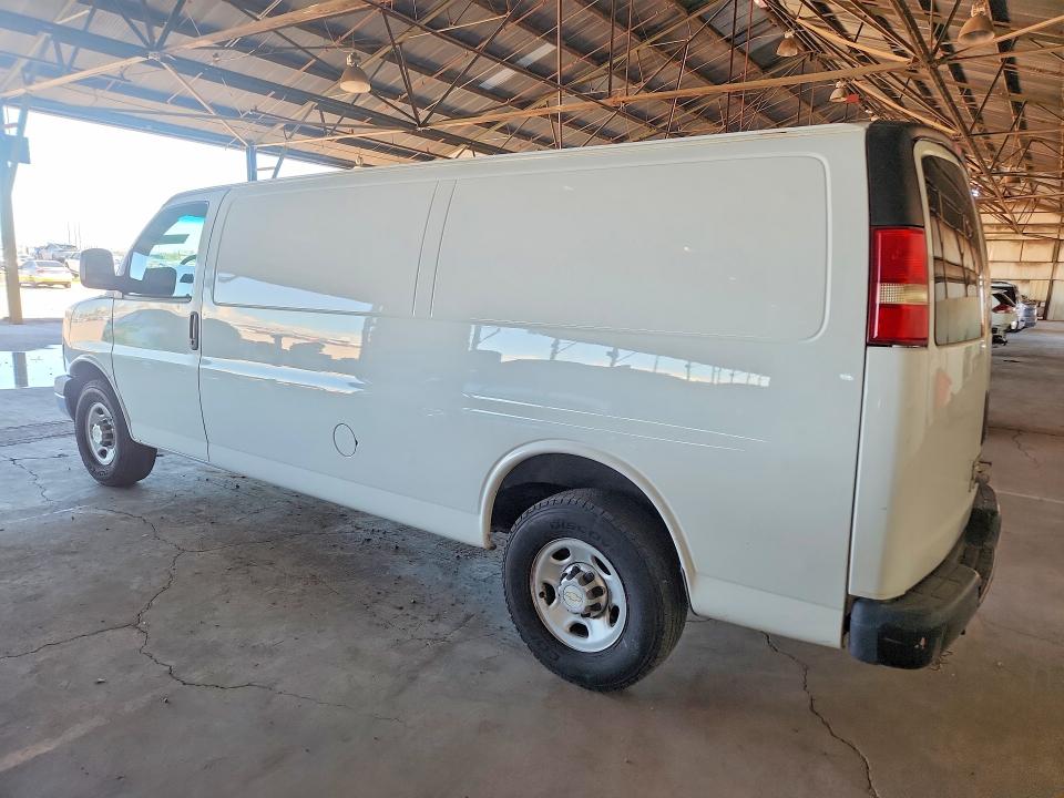 70832246 :رقم المزاد ، 1GCWGGBAXE1105926 vin ، 2014 Chevrolet Express G2500 مزاد بيع