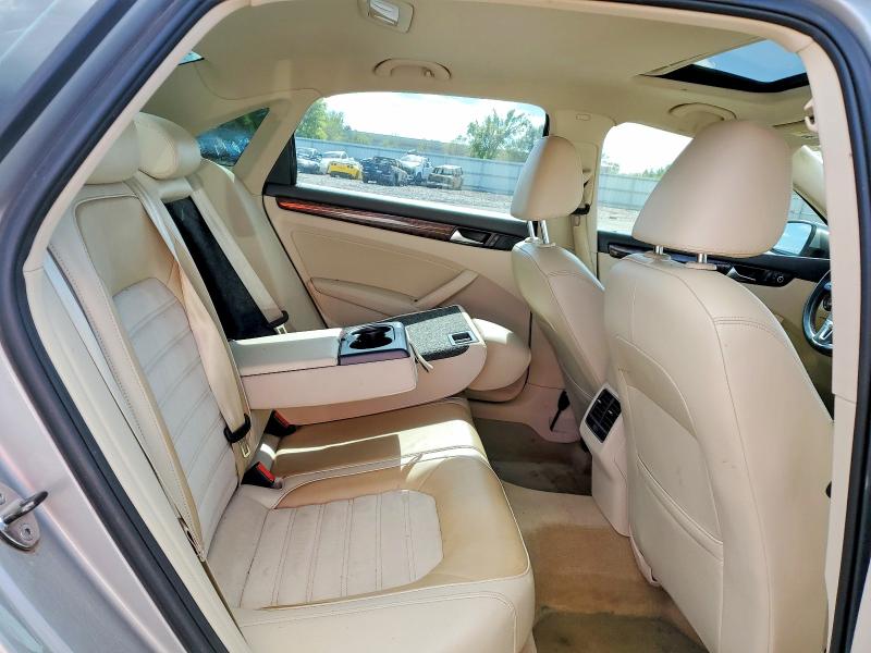 2013 Volkswagen Passat მანქანა იყიდება აუქციონზე, vin: 1VWCN7A33DC050263, აუქციონის ნომერი: 67926836