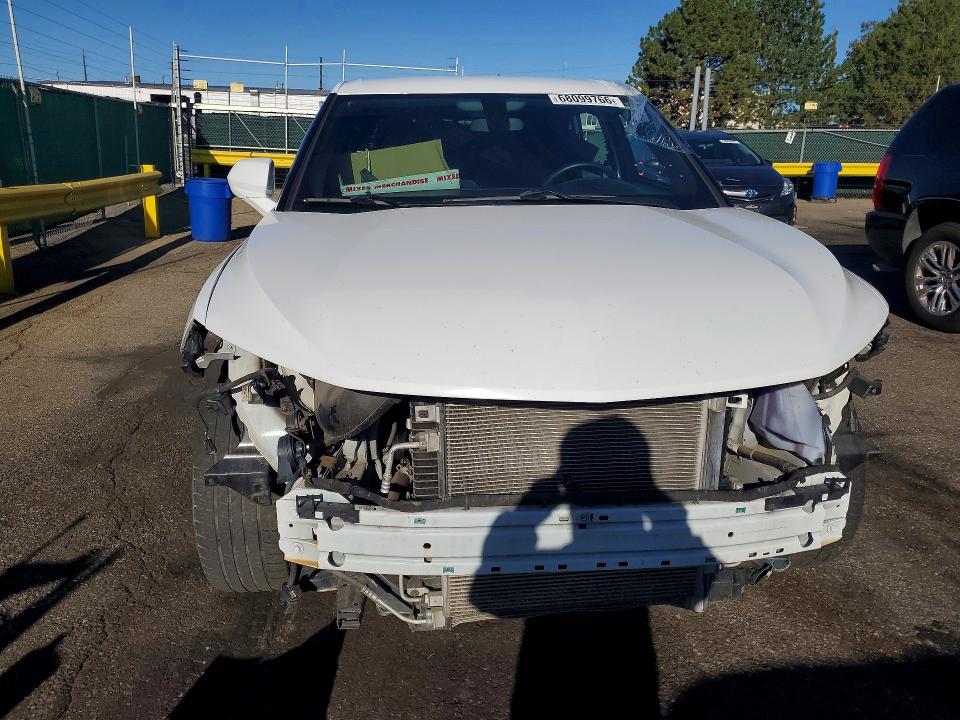 68099766 :رقم المزاد ، 3GNKBGRS3KS701604 vin ، 2019 Chevrolet Blazer مزاد بيع