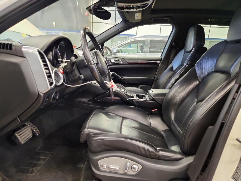 70686746 :رقم المزاد ، WP1AB2A23CLA44859 vin ، 2012 Porsche Cayenne مزاد بيع