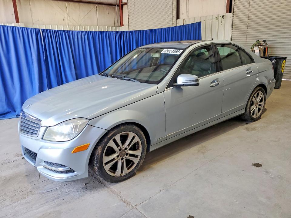 69951966 :رقم المزاد ، WDDGF4HB3DR272558 vin ، 2013 Mercedes-benz C مزاد بيع