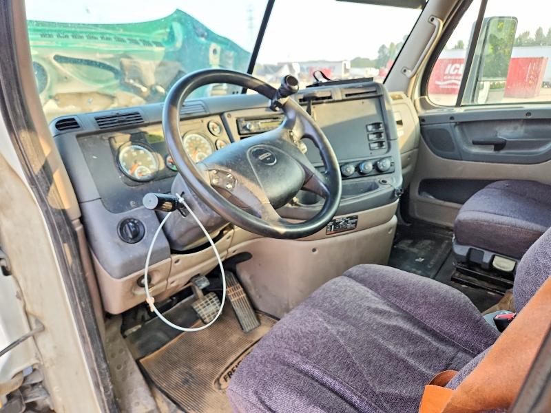 69996026 :رقم المزاد ، 1FUJGED56FLGA1222 vin ، 2015 Freightliner Cascadia 125 مزاد بيع