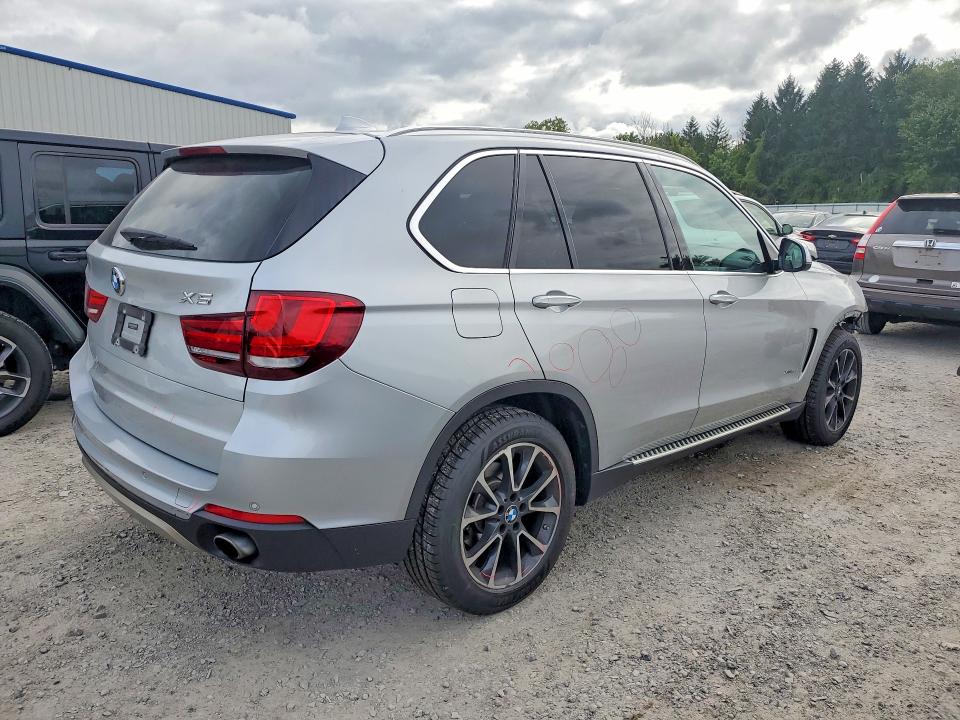 Продаж на аукціоні авто 2016 Bmw X5, vin: 5UXKR0C55G0P30341, номер лоту: 69896096