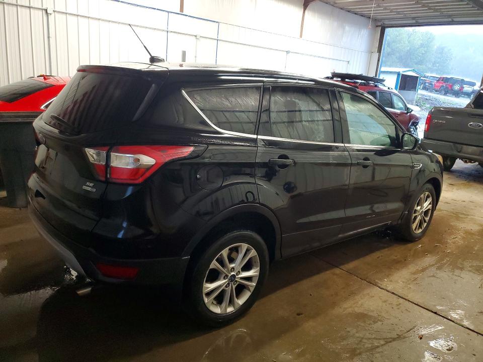 2017 Ford Escape მანქანა იყიდება აუქციონზე, vin: 1FMCU9GD6HUA11261, აუქციონის ნომერი: 67249756
