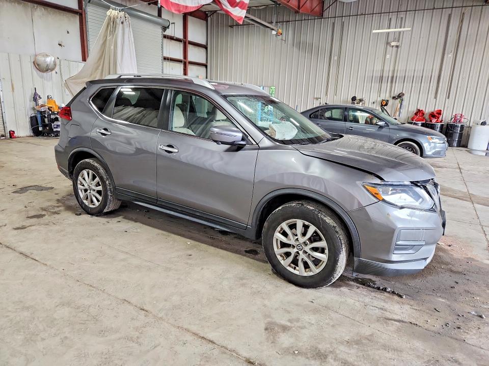 Продаж на аукціоні авто 2017 Nissan Rogue, vin: KNMAT2MV0HP565770, номер лоту: 71202676