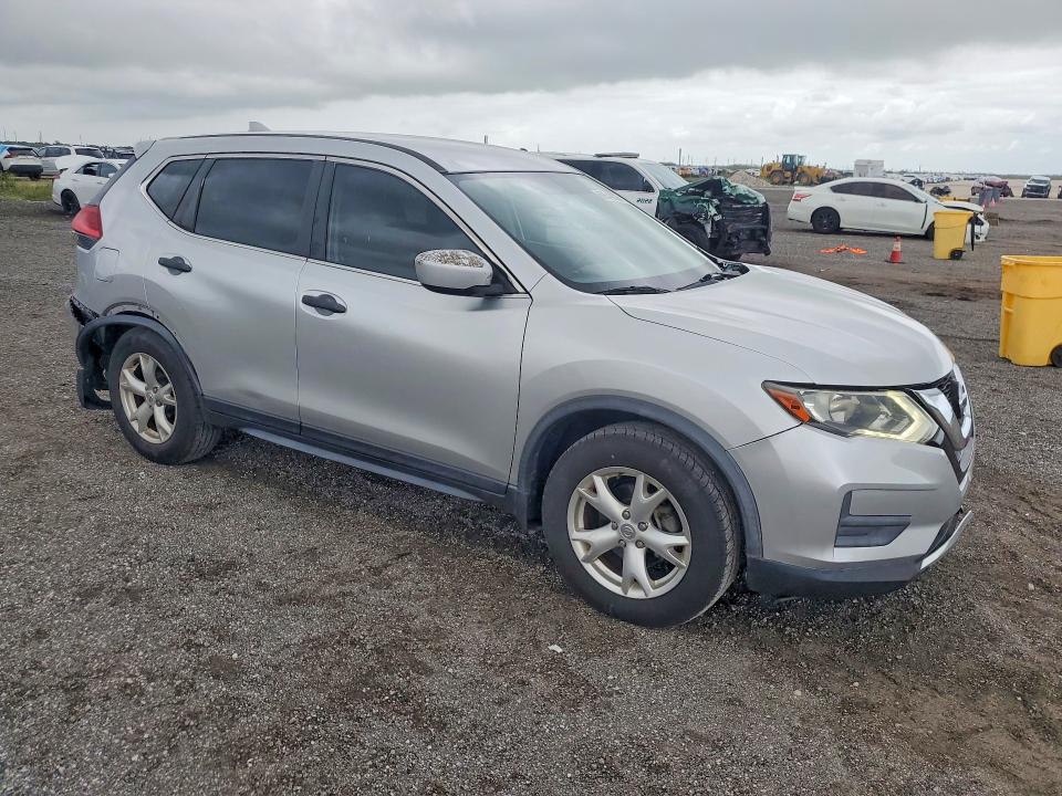 2017 Nissan Rogue მანქანა იყიდება აუქციონზე, vin: JN8AT2MT0HW383723, აუქციონის ნომერი: 69543826